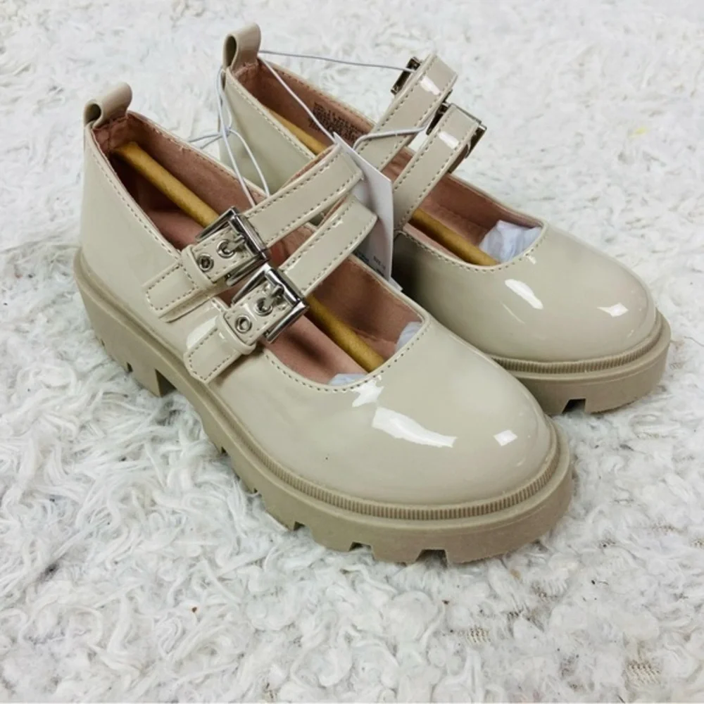 NWT Sonoma Cream Patent Leather Mary Jane platform Shoes size  13